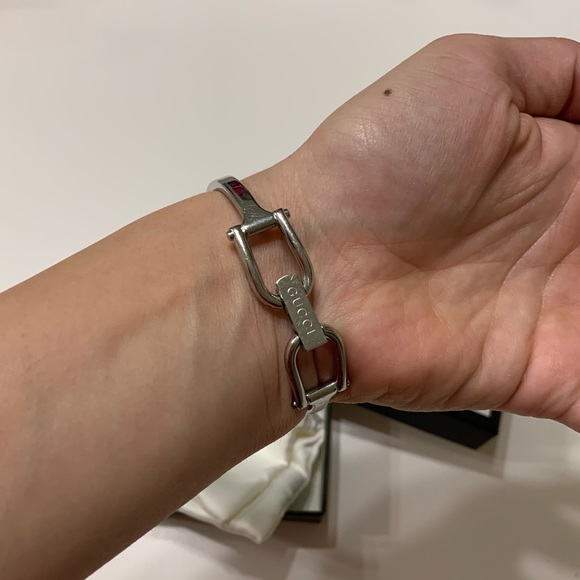 Gucci Vintage Watch with Box & Duster - Picture 7 of 13